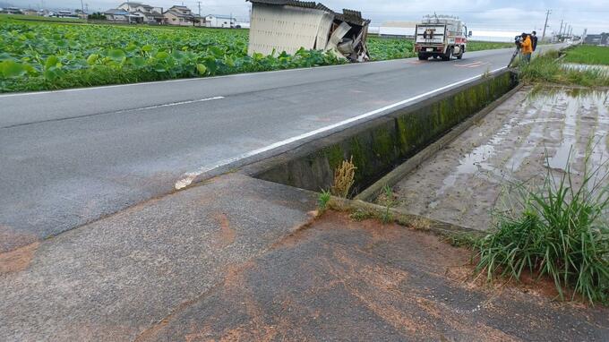 幼稚園バスが軽乗用車と衝突事故 園児ら7人けが、このうち園児1人が頭を切る大けが　|　愛媛のニュース - Nスタえひめ｜あいテレビは6チャンネル