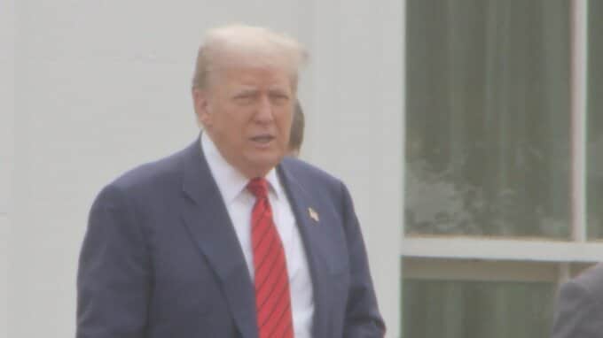 トランプ大統領　FRB議長の後任にベッセント財務長官は起用しない方針　4日夜に本人に直接打診も「財務長官に留まりたい」との返答