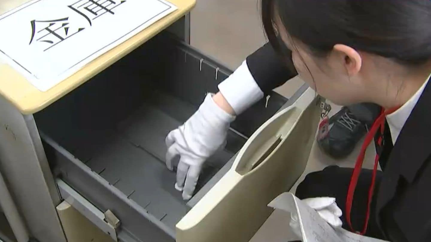 滞納処分のための捜索を開始します」学生が “財産の差押え” を体験