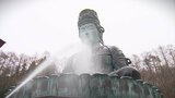 シャワーシーンも? 日本一大きい青銅座像・昭和大仏のすす払い 新年の準備進む|TBS NEWS DIG