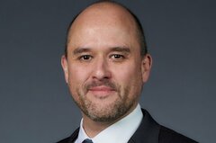 日産新社長に46歳エスピノーサ氏、商品企画など担当－内田社長は退任| TBS CROSS DIG with Bloomberg