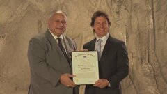 「トップガン」トム・クルーズさんにアメリカ海軍が「民間人への最高の栄誉」功労賞授与　米メディア「本物の軍のヒーローに」| TBS CROSS DIG with Bloomberg