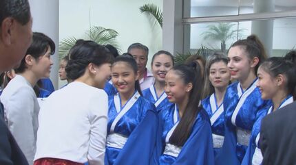 佳子さまブラジル訪問】ぎゅっとハグにお菓子交流…“庶民的”国際親善で