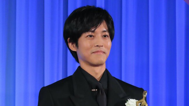【松坂桃李】「御上先生」で主演男優賞を受賞「本当に嬉しい」　喜びを噛みしめ「次の作品に精進して」|TBS NEWS DIG