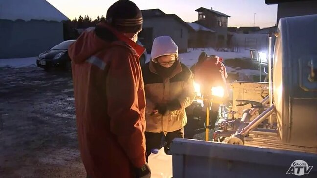 【青森地震“災害の爪痕”】七戸町では再び「断水」　一部地区で水使えず300人以上に影響が…　給水所に水を求める人たち　10日の調査では漏水の水道管は確認できず　復旧のめどは立たず町民「大変…」|TBS NEWS DIG