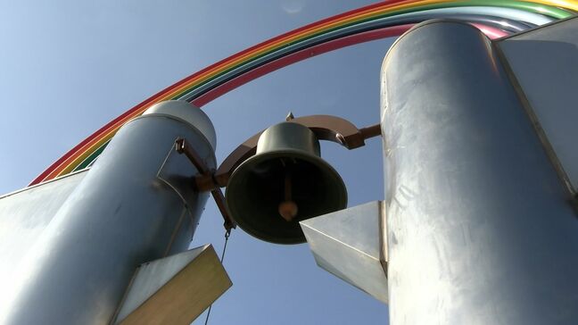 広島原爆の日 倉敷市でも犠牲者悼み「平和の鐘」の音響く 80年前の午前8時15分に思いを【岡山】|TBS NEWS DIG