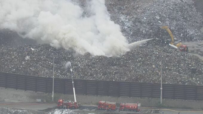大同特殊鋼の工場敷地内で火事 鉄くずなど廃材を保管するスペースで… 鎮火のめど立たず 愛知･東海市|TBS NEWS DIG