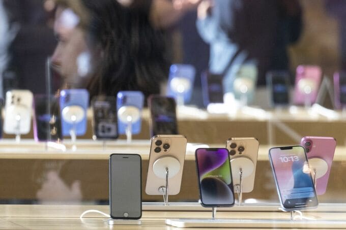 アップル株、今月５社が投資判断引き下げ－決算控えiPhoneリスク警戒