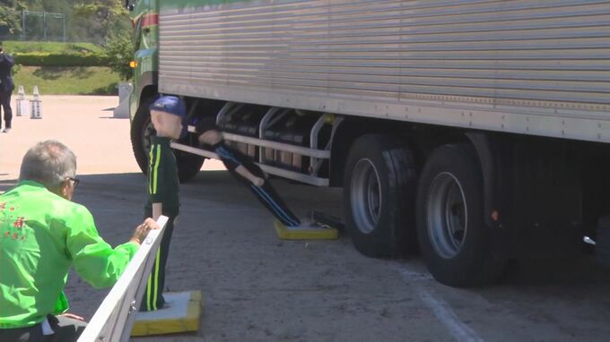 「内輪差」に「オーバーハング」　トラックから身を守るための交通安全教室　島根県浜田市で開催　|　BSSニュース | BSS山陰放送