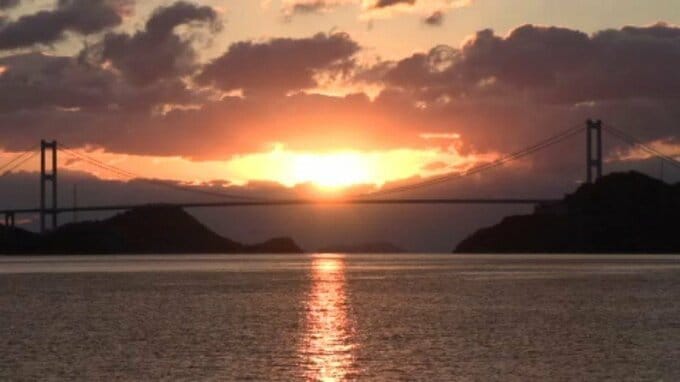 「合格するような気がする」「戦争のない年に」   松山城＆しまなみ海道で初日の出　愛媛|TBS NEWS DIG