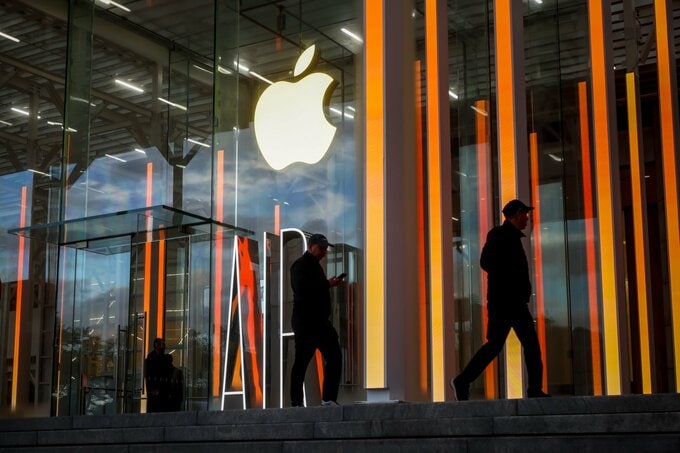 アップルが異例のレイオフ実施、営業体制を効率化へ－関係者
