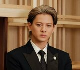 【 Number_i・平野紫耀 】　タキシード姿で　ルイ・ヴィトンの展示会に出席　「ハイウォッチを沢山堪能させていただきました」|TBS NEWS DIG