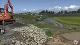 大雨で川の堤防が決壊した青森県五所川原市の「緊急安全確保」が解除　市が飯詰川を管理する県と連携を取りながら復旧作業にあたる　|　青森のニュース│ATV NEWS│青森テレビ