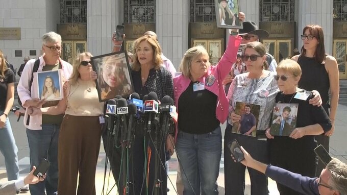 SNS依存めぐる裁判　米カリフォルニア州の陪審団がメタやグーグルの責任を認定