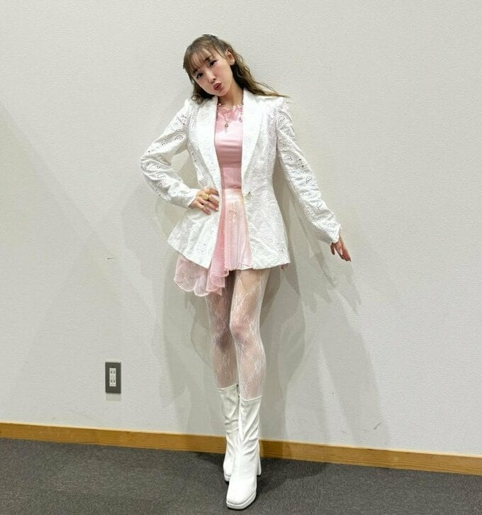 【 加護亜依 】　イベント出演時のオフショットに　ファン反響　「桜の妖精みたい」「いつまでも魅力的」|TBS NEWS DIG