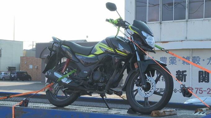 バイクの大学生“下敷き”死亡事故、トレーラーが“追突”したとみて捜査…バイクは125CCの原付二種、逮捕のトレーラーの66歳「バイクは見えていなかった。違和感があって停まった」 北海道滝川市|TBS NEWS DIG