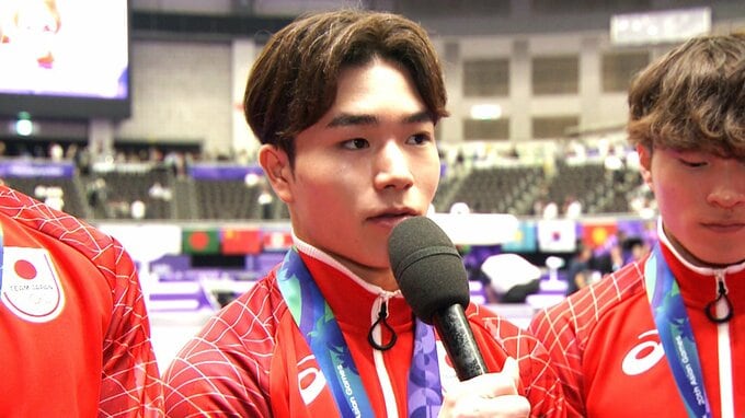 岡慎之助が鉄棒で銀メダル！今大会4つ目のメダル獲得、築山翔馬は落下が響き8位【アジア大会・体操男子種目別】|TBS NEWS DIG