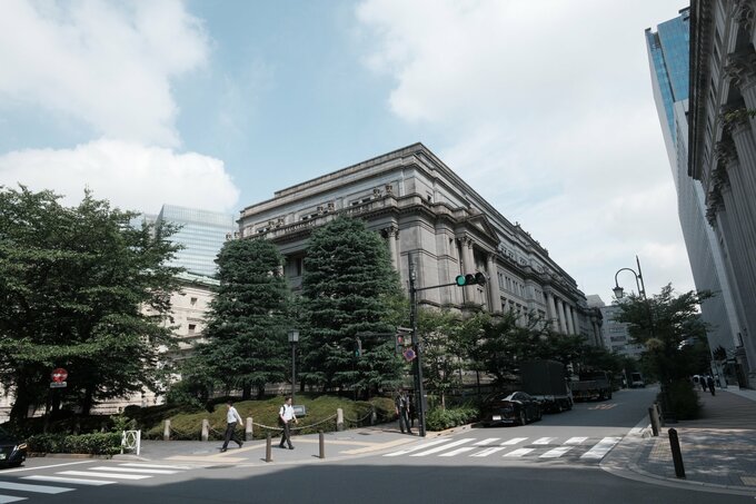 日銀の次回利上げ、エコノミストの半数以上が12月予想－サーベイ