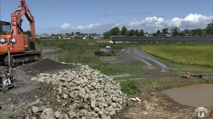 大雨で川の堤防が決壊した青森県五所川原市の「緊急安全確保」が解除　市が飯詰川を管理する県と連携を取りながら復旧作業にあたる|TBS NEWS DIG