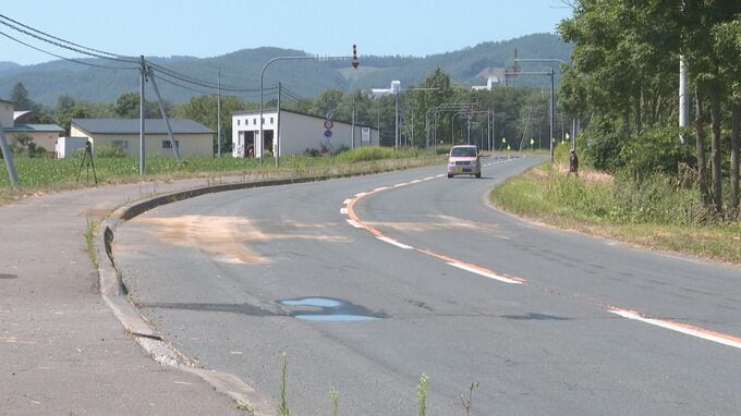 【続報】乗用車と大型トラックが衝突　乗用車の男性死亡　どちらかが反対車線にはみ出しか　北海道津別町・国道240号の緩いカーブ|TBS NEWS DIG