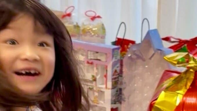 【 ののちゃん 】クリスマスのプレゼントに姉妹で大喜び「やったーサンタさん本当にありがとうございます！」|TBS NEWS DIG