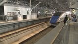 お盆期間 北陸新幹線の利用者は39万3000人…去年より微減も天候・曜日に恵まれる 8月9日は開業以来過去3番目の多さに JR西日本金沢支社 | 富山のニュース|天気・防災|チューリップテレビ