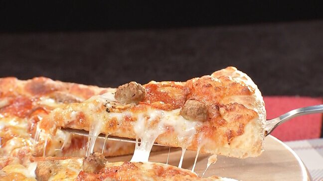 ストレス発散！たまのご褒美に！今、企業が続々売り出す“背徳グルメ”ターゲットは若年女性 一体なぜ！？|TBS NEWS DIG