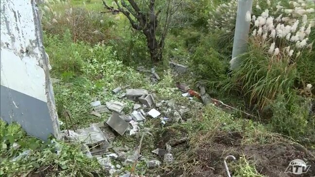 「道路から2ｍ下に軽トラックが落ちている」道路わきのコンクリートの塀に軽トラックが衝突　77歳の男性が死亡　警察が単独死亡事故とみて詳しい事故の原因調べる　青森県弘前市|TBS NEWS DIG