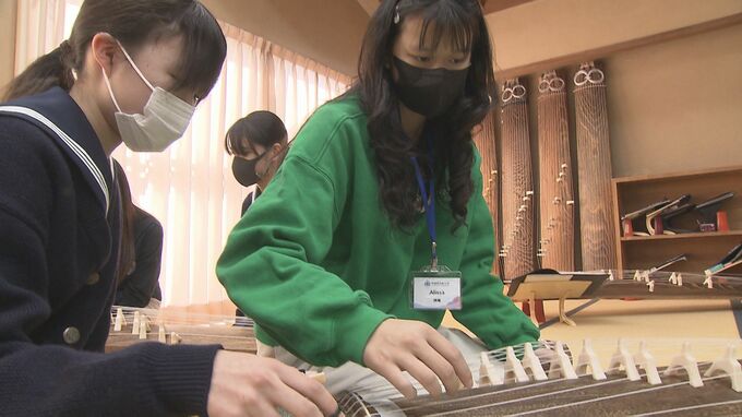 台湾の高校生が大分市の高校を訪問 琴の演奏など日本の伝統文化を通じて交流深める　|　大分のニュース｜OBS NEWS｜大分放送