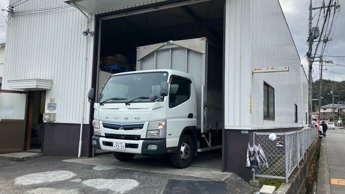 「フォークリフトの下敷きに」心肺停止で搬送された40代男性が死亡　広島県海田町|TBS NEWS DIG