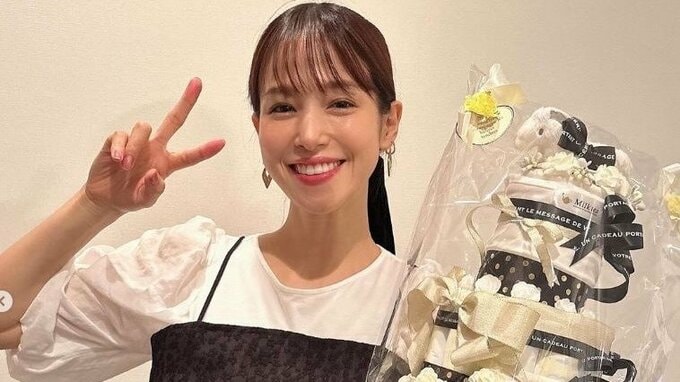 鷲見玲奈さん おむつケーキ贈呈に歓喜「使うの勿体ない」でも "おむつの出費かなり痛い" 第一子育児に邁進中|TBS NEWS DIG
