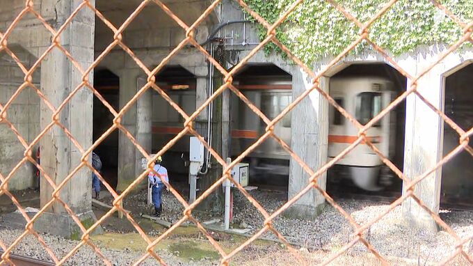 「遅延証明書を取りに多くの人」東海道線のトンネル内に水たまり 信号トラブルで列車に遅れ＝静岡県　|　静岡のニュース | SBSNEWS | 静岡放送