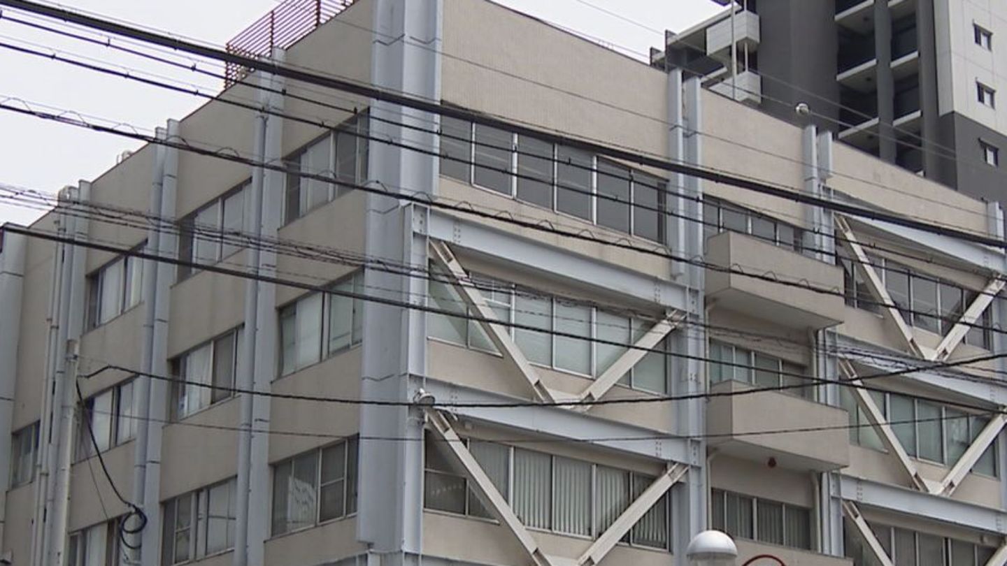 ハロウィーンで仮装した女性を盗撮しようとしたか　男を逮捕