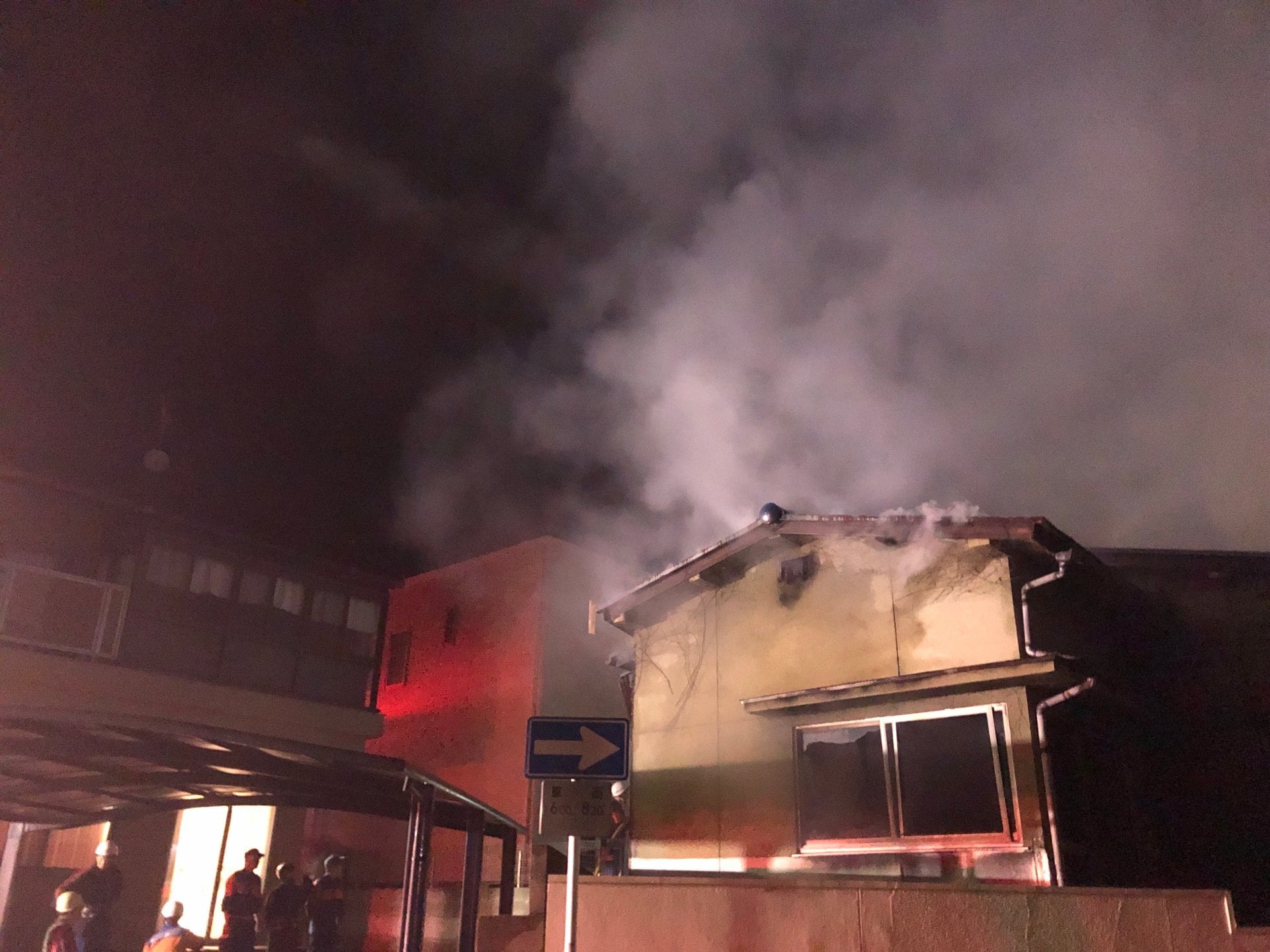 火柱もみた。逃げ遅れなくてよかった」 熊野町で住宅1棟を焼く火事
