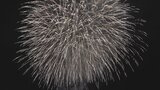 冬の風物詩!河口湖の冬花火始まる 来月下旬まで1日600発打ち上げ | 山梨のニュース | UTYテレビ山梨