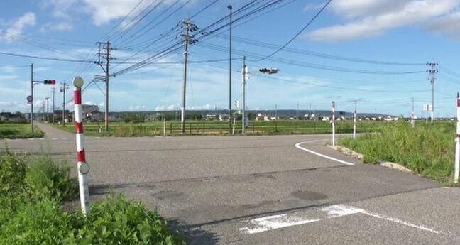 バイクと乗用車が出会い頭に衝突 運転の男性(67)死亡 石川・羽咋市|TBS NEWS DIG