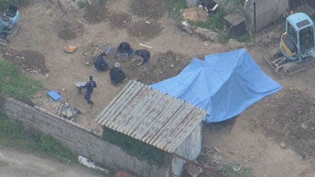 “地中から男性遺体”発見の事件　“強盗殺人容疑”で29歳の知人の男を逮捕　男性とは東広島市の“殺人・放火事件”の共犯関係か　口封じなどのために殺害したとみて捜査　「私はしていません」と容疑を否認　広島|TBS NEWS DIG