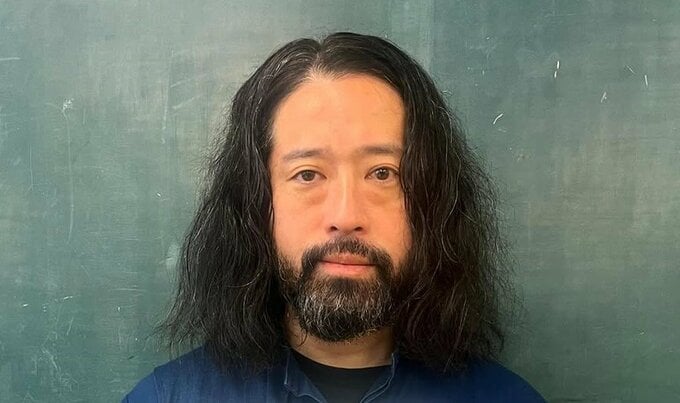 【又吉直樹】　「『失恋カルタ』発売されました」　近影にファン反響|TBS NEWS DIG