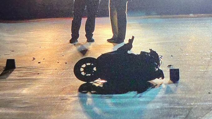 乗用車と衝突　原付バイクの運転手が重体の模様　山梨|TBS NEWS DIG