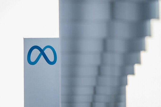 「フェイスブック」のメタ、AIモデル訓練でカスタム半導体開発を計画
