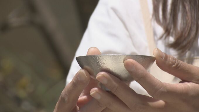 家族夫婦の絆を感じて　「結婚記念日フェス」結婚10周年祝う「錫婚式」を体験|TBS NEWS DIG