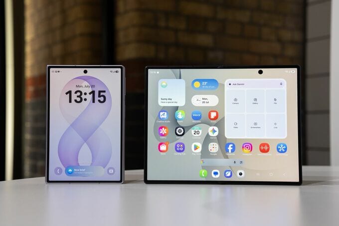 アップル迎え撃つ韓国サムスン、折りたたみスマホのラインアップ刷新