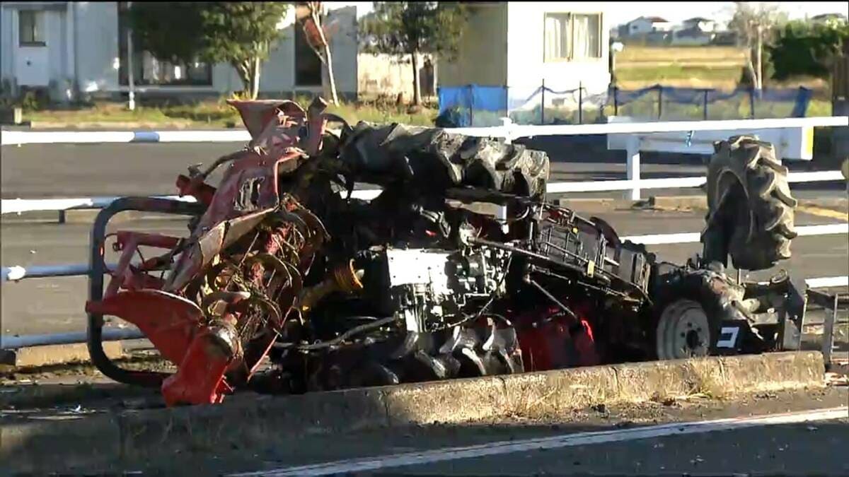 県道で乗用車とトラクター衝突 トラクター運転の60代男性が死亡 宮城