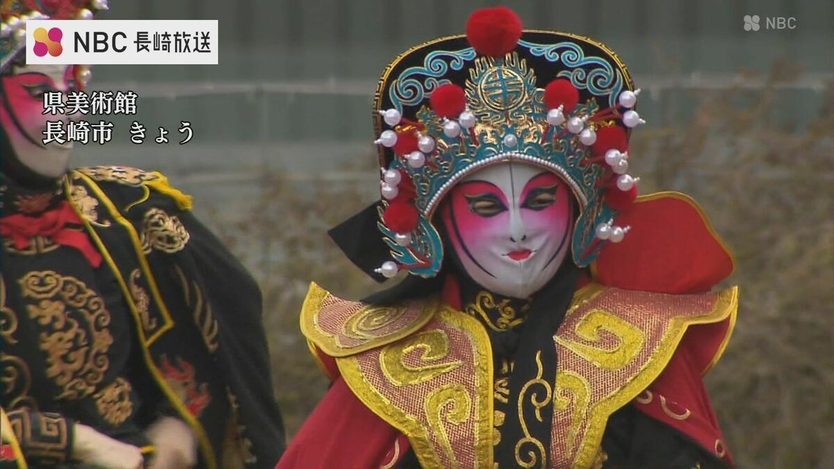 中国旧正月「春節」に変面ショー 5人の女性変面師 長崎県美術館 | 長崎