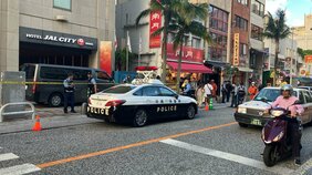 那覇市のホテル客室で男性刺される 容疑者の身柄確保し警察が殺人未遂事件として捜査進める【国際通りで事件】|TBS NEWS DIG