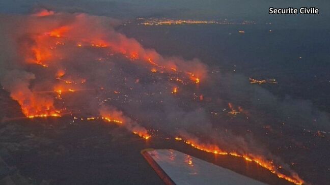 フランス南部で大規模な山火事 2日経過も鎮火せず 首相「前例ない規模の災害」|TBS NEWS DIG