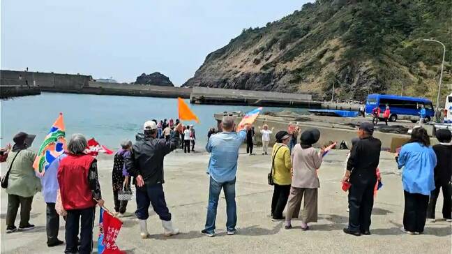 大漁旗で歓迎　フランス船籍のクルーズ船が甑島に　鹿児島|TBS NEWS DIG