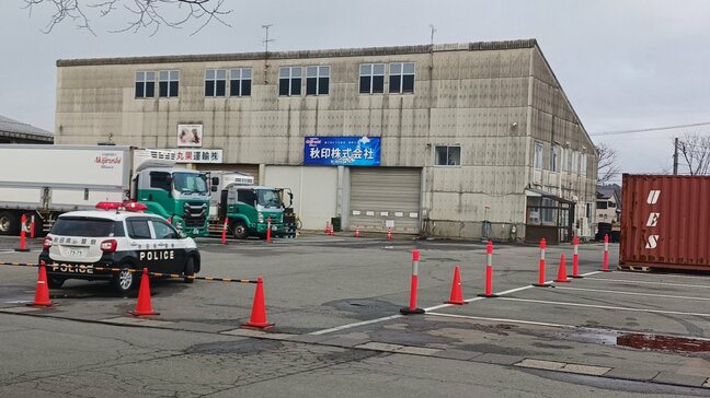 秋田市の中央卸売市場の倉庫にクマ居座りか　従業員は避難　クマがいるかも含めて状況を注視|TBS NEWS DIG
