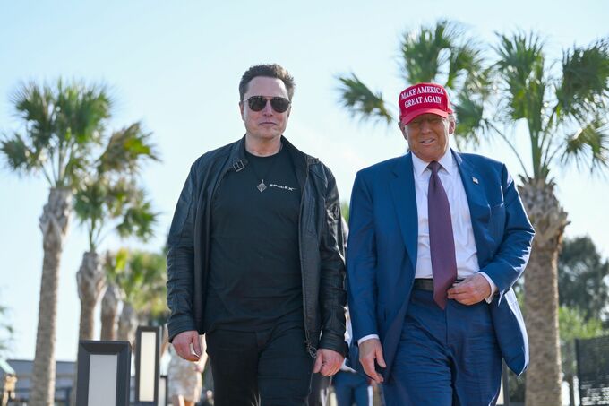 スペースＸ、「スターシップ」打ち上げ－マスク、トランプ両氏見守る