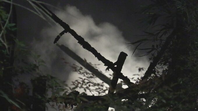 「母と連絡がとれない」住宅など3棟焼く火事、焼け跡から遺体　鹿児島・鹿屋市輝北町|TBS NEWS DIG